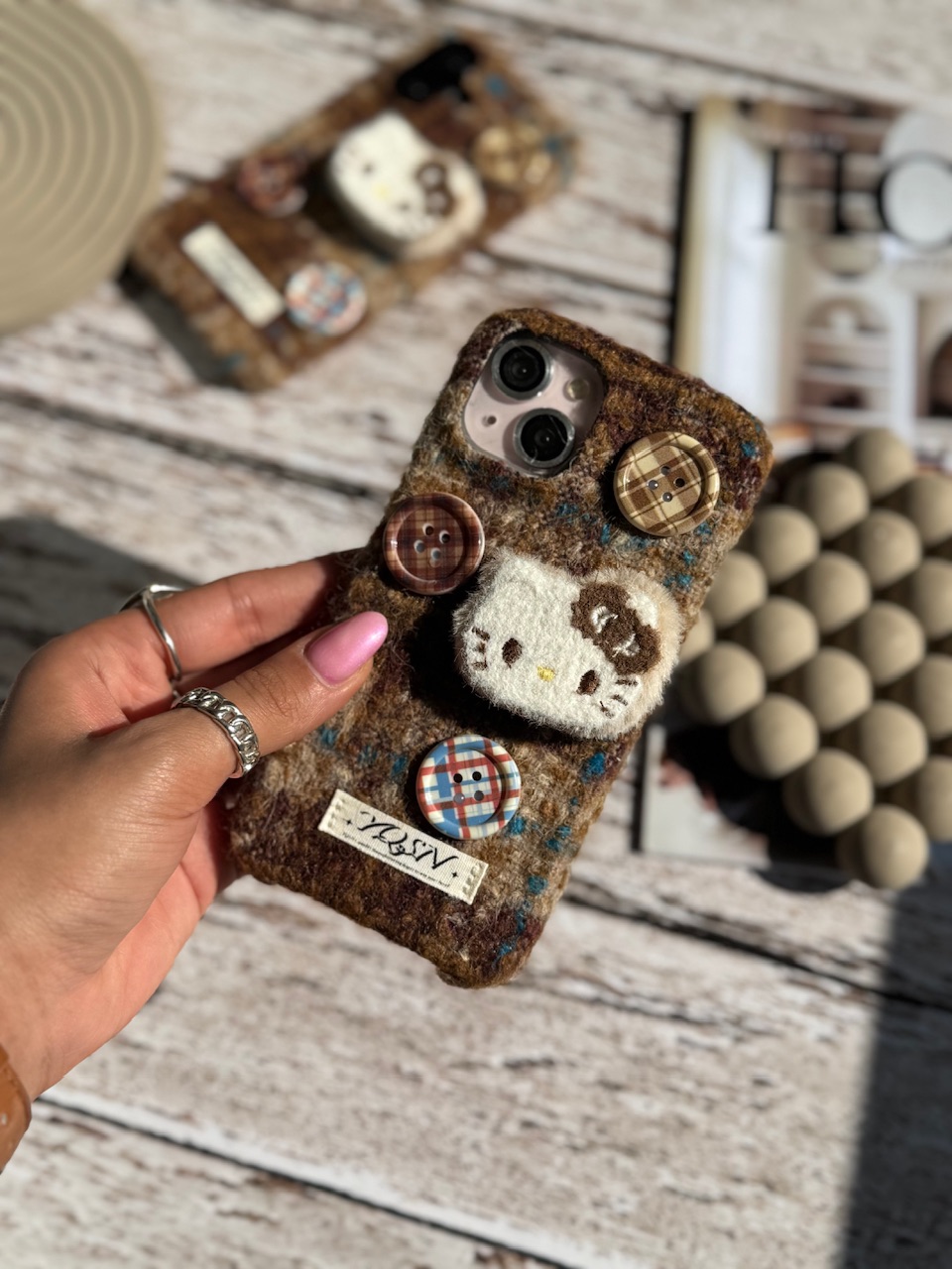 4f5250.jpeg کیتی دکمه ای (کدC1946) - Image 1