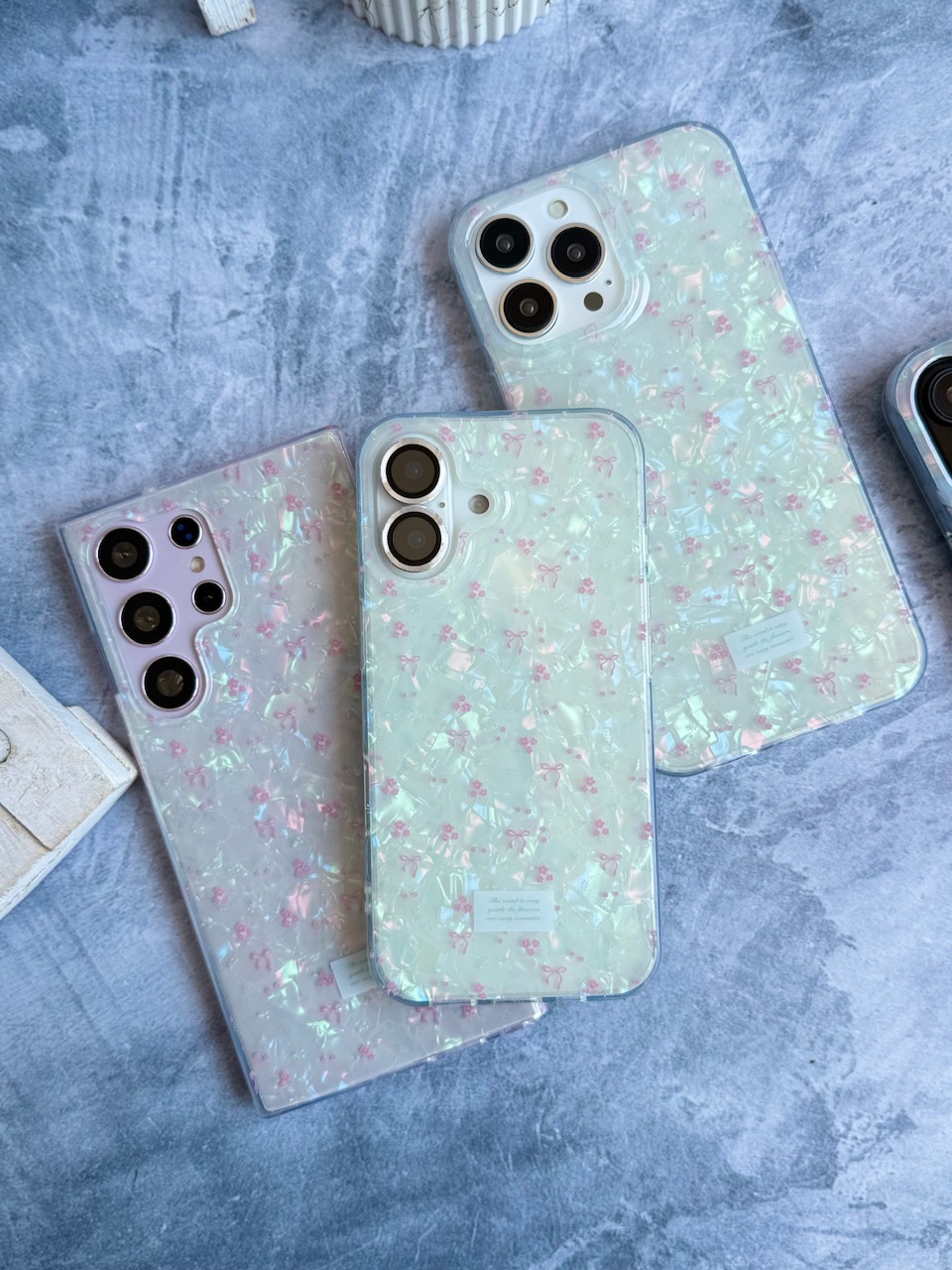 5c7869.jpeg قاب يخي ريبون و گل آيفوني (کدC2058) - Image 1