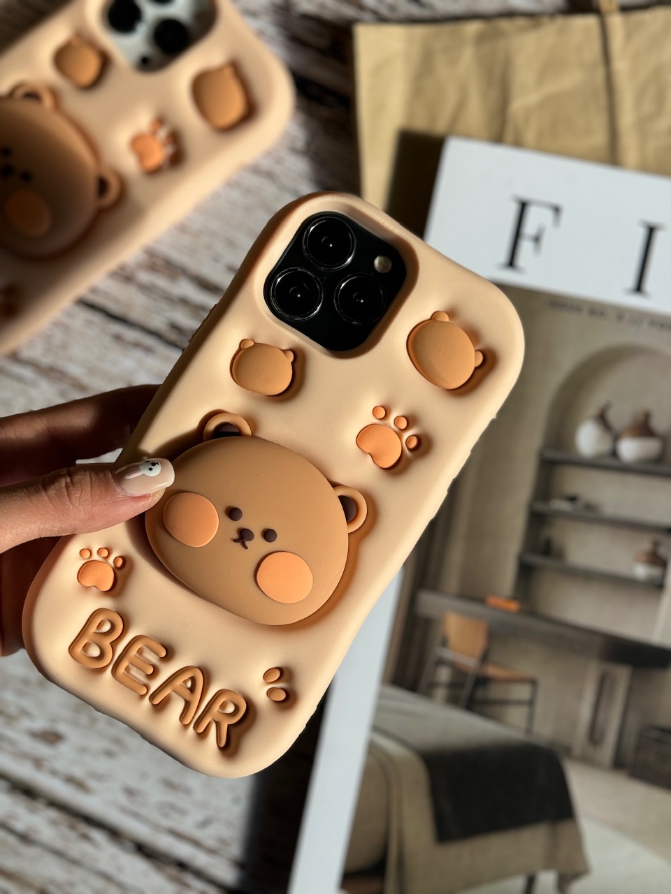9404db.jpeg قاب Bear سیلیکونی استند شو آیفون ، سامسونگ ، شیائومی (کدC1519) - Image 1