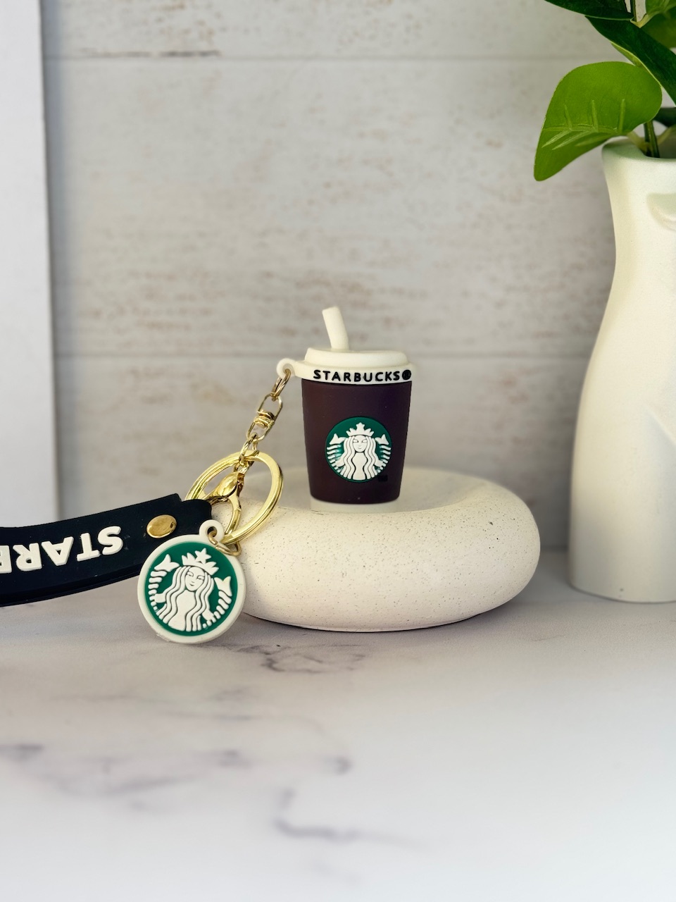 9cabde.jpeg جاکلیدی سیلیکونی استارباکس لیوانی (کدa0224) - Image 1