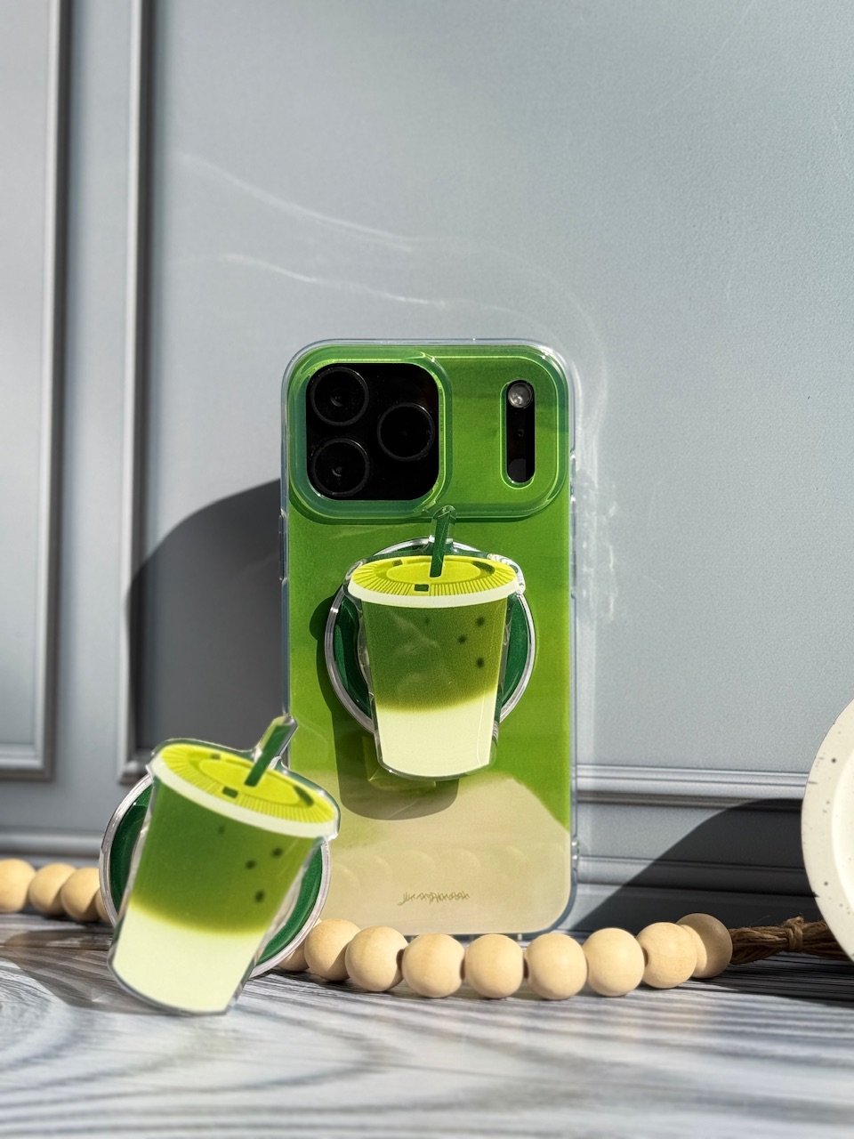 eabadb.jpeg قاب ماچا مگ سیف دار با پاپ سوکت مگنتی (کدC2113) - Image 1