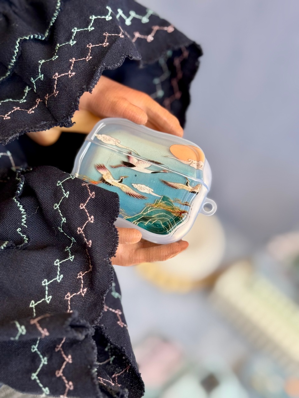 ec76b3.jpeg ایرپاد رقص درنا (کدa0251) - Image 1