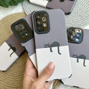 قاب گربه روی دیوار (کدC1237)