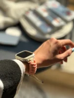 بند اپل واچ بافت گلبهی کنفی با گارد کرم (کدw5011) - Image 2