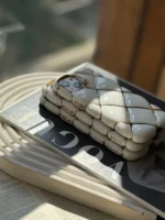 قاب Golden Pillow سفید (کدC1670)