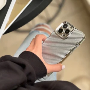 قاب چرمی موج دار نقره ای (کدC1626)