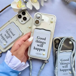 قاب جاکارتی مروارید برجسته با بند مچی دو قلاب طرح Good Things Will Happen | مناسب آیفون و سامسونگ