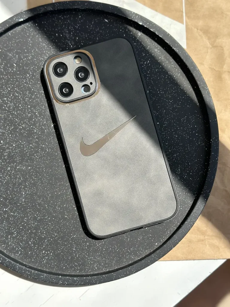 قاب آیفون Grey Nike