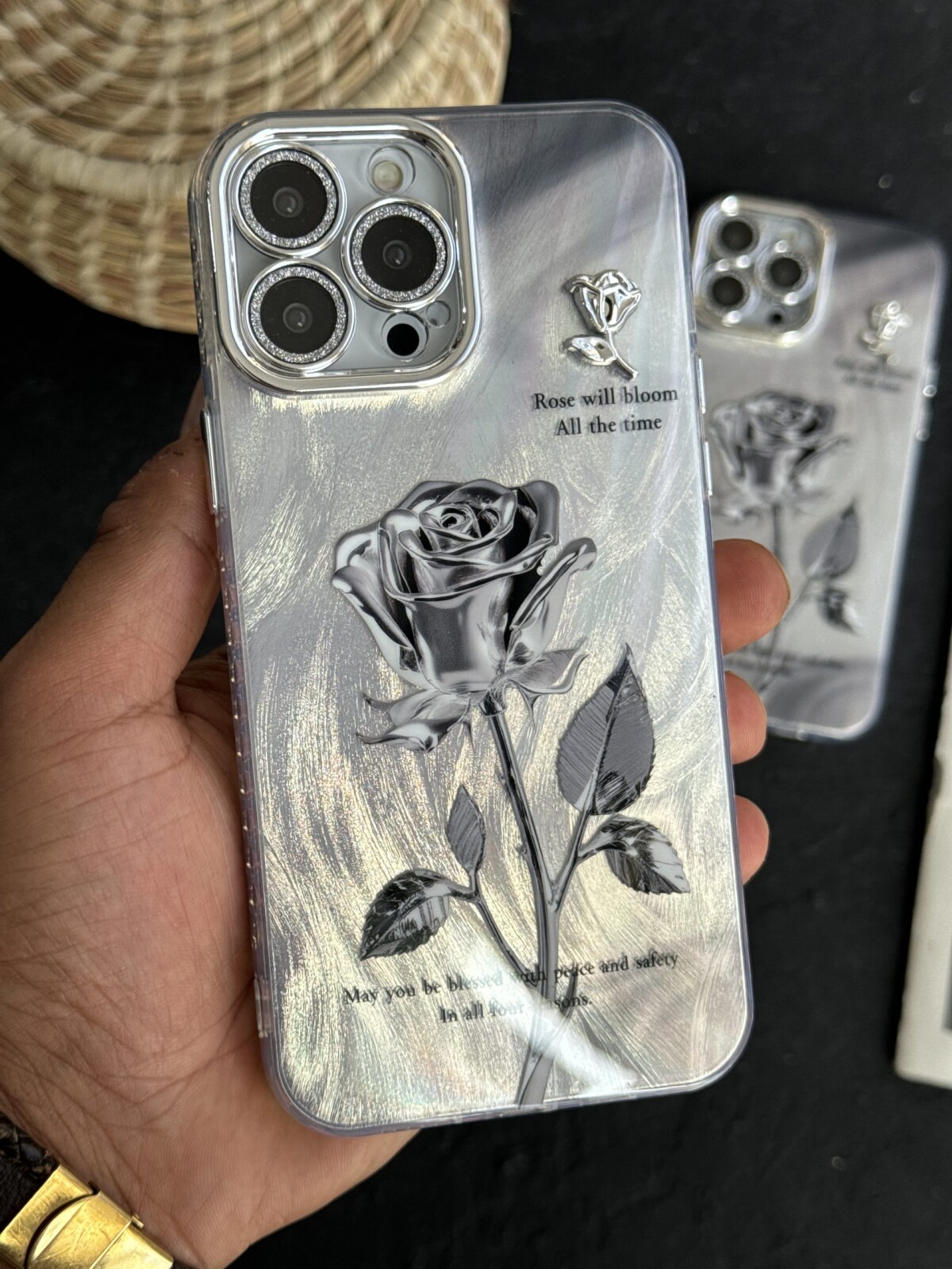 قاب موبایل آیفون گل رز سربی قاب موبایل آیفون گل رز سربی - Image 1