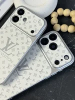 قاب آیفون طرح Louis Vuitton با لنز سفید | حکاکی LV | سری 13 تا 17 - Image 8