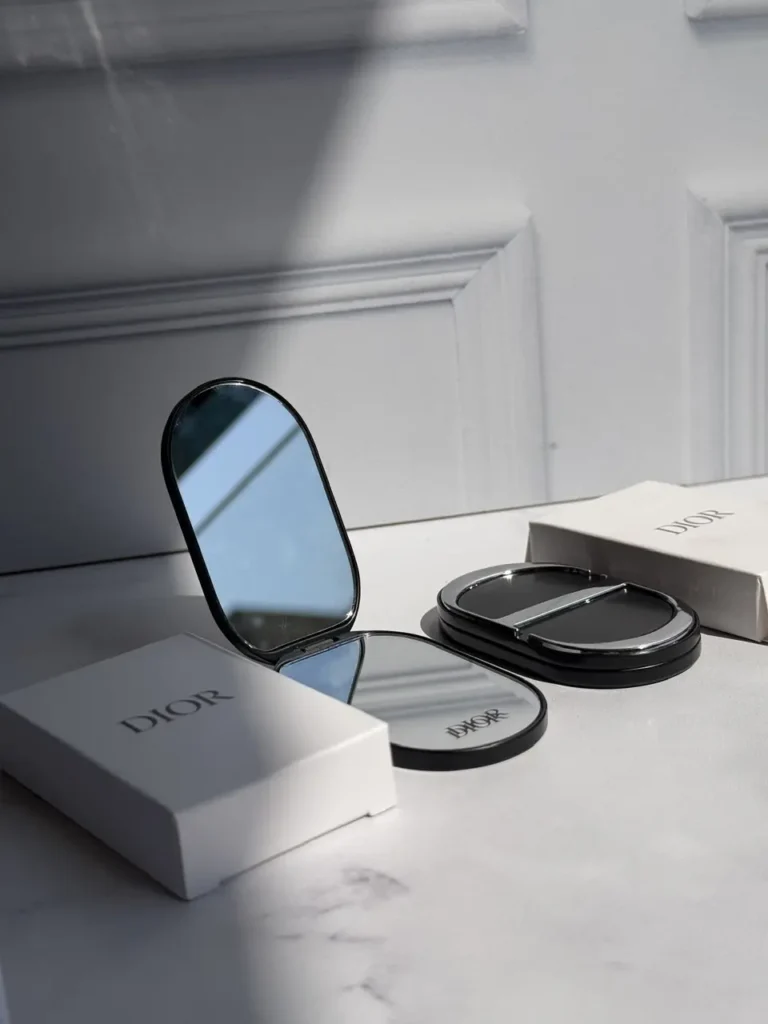آینه دیور میکاپ Dior Makeup Mirror تاشو