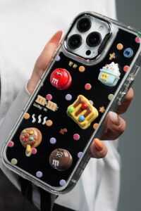 قاب موبایل ( آیفون - سامسونگ ) ام اند ام M&M آیینه ای بنددار - Image 2