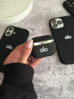 کاور airpod سیلیکونی Alo ایرپاد | پاک‌کنی | سفید و مشکی - Image 2